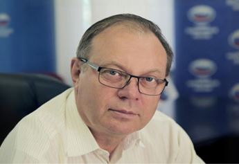 Инициатива Олега Дерипаски, который предложил перевести работников на шестидневную рабочую неделю и 12-часовой рабочий день, является антисоциальной и антипродуктивной